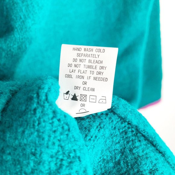 NEW Code x Mode Tres Chic Sweater Size Medium - Picture 7 of 8